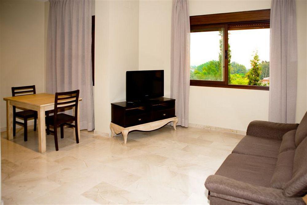 Apartamento Turísticos La Castilleja